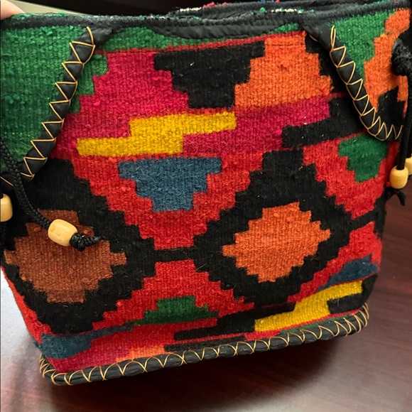 Colorful Geometric Patterned Women's Rug Bag - Picture 7 of 8